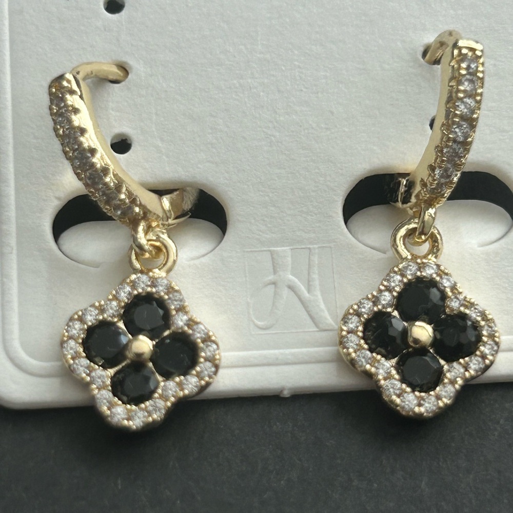 18K Gold Filled Black Clover Drop Earrings – AAA CZ Halo Huggies – NWOT